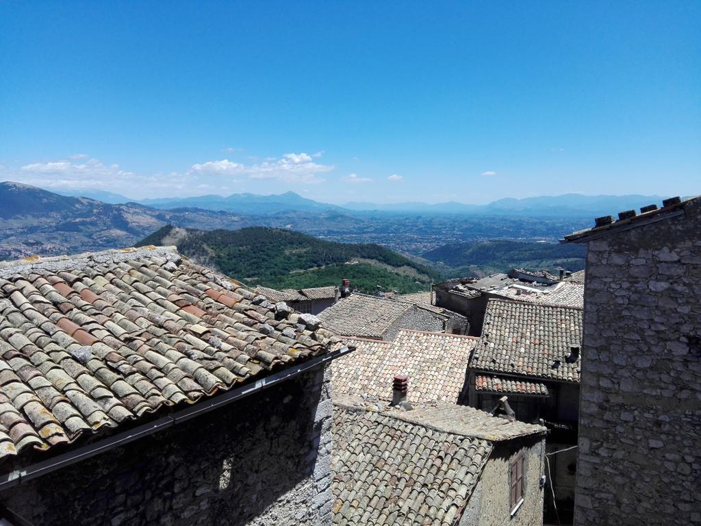 Locanda Il Falco Nero Fumone Exterior foto