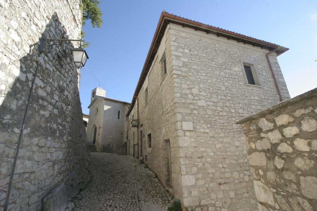 Locanda Il Falco Nero Fumone Exterior foto